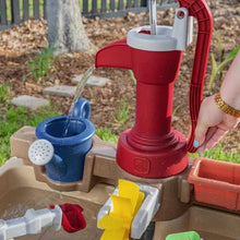Pump & Splash Discovery Water Table