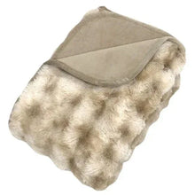 BrentwoofOversizedWaterproofPetBlanketandFurnitureProtector_BubbleFur2 - USA Mega Market