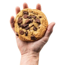 David_sCookiesDecadentTripleChocolatemadewithminiHershey_sKissesandReese_sPeanutButterCupCookiesTin_2Count3 - USA Mega Market