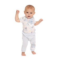 DisneyBabyWishesandDreamsCharacterBabyLayetteNewbornEssentialsGiftSet_4-Piece1 - USA Mega Market