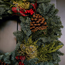 Fresh-22-Noble-Fir-Mixed-Wreath2-_3 - USA Mega Market