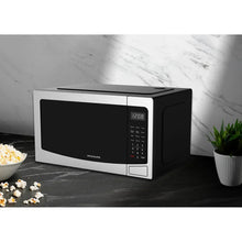 Frigidaire_1.1cu._ft._Stainless_Steel_1000W_Microwave_with_10_Adjustable_Power_Levels_2 - Brands For Less USA