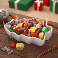 HERSHEY-S-Christmas-Assorted-Chocolate-Candy-130-pcs-1-_6_e637fa1c-b2a6-46c4-b0c3-455f0f2dfdc7 - USA Mega Market