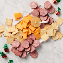 HickoryFarmsHappyHolidaysMeat-CheeseGiftBox-1-45lbsTotal2-_3 - USA Mega Market