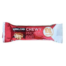 Kirkland Signature Chewy Protein Bar, Peanut Butter & Semisweet Chocolate Chip, 1.41 oz, 42-Count