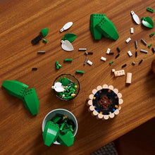 LEGOBotanicalsPeaceLilyFlowerRoomDecor115043 - USA Mega Market