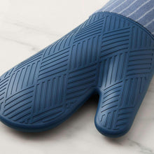 Member's Mark 4 -Pack Yarn Dyed Silicone Oven Mitt, Pot Holder, Mini Mitt Set