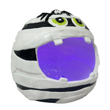 Dulcero de cerámica con forma de momia preiluminada de Member's Mark para Halloween 