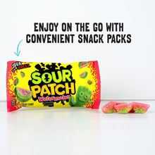 SOUR PATCH KIDS &amp; SWEDISH FISH Paquete variado de caramelos, 2 oz., 24 unidades.