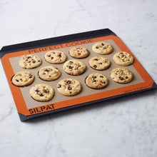 Silpat-Perforated-Baking-Tray-3-_3_fd663570-ec8e-423e-87c3-ce09c1fdb4e7 - USA Mega Market