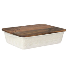 The-Pioneer-Woman-Ceramic-9x13-Baker-with-Wood-Lid-Vintage-Lace.bef91a1a54cc367c8694b6117291cd2d_1c0322e0-3d83-4135-8cd3-bfc209d97549 - USA Mega Market