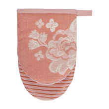 The-Pioneer-Woman-Delilah-100-Cotton-Mini-Mitt-Set-Ginger-5-5-x-8_70a5154f-745f-4fa9-8275-9c351f5afcca.1e69b8aa35332df42816120e523d5eaa - USA Mega Market