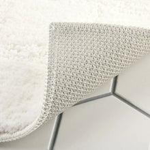 Town & Country Everyday Ultra Plush Solid Tufted Windowpane Bath Mat 20"x32"