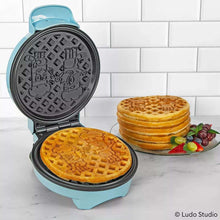 UncannyBrandsBlueyWaffleMaker3-_4 - USA Mega Market