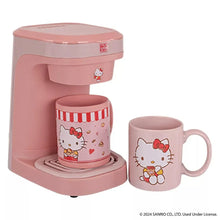 UncannyBrandsHelloKittySingleCupCoffeeMakerGiftSetwith2Mugs1 - USA Mega Market