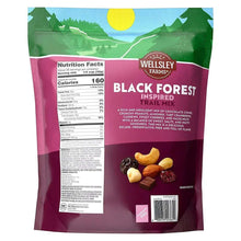 Wellsley Farms Black Forest Inspired Trail Mix, 40 oz.