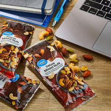 Great Value Deluxe Mixed Nuts, 1.5 oz, 8 Count