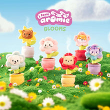 i love aromie™ Posypurr - Hibiscus Scented Flower Plush with Visible Magic Mist. Refillable Fragrance Toy for Kids 4+
